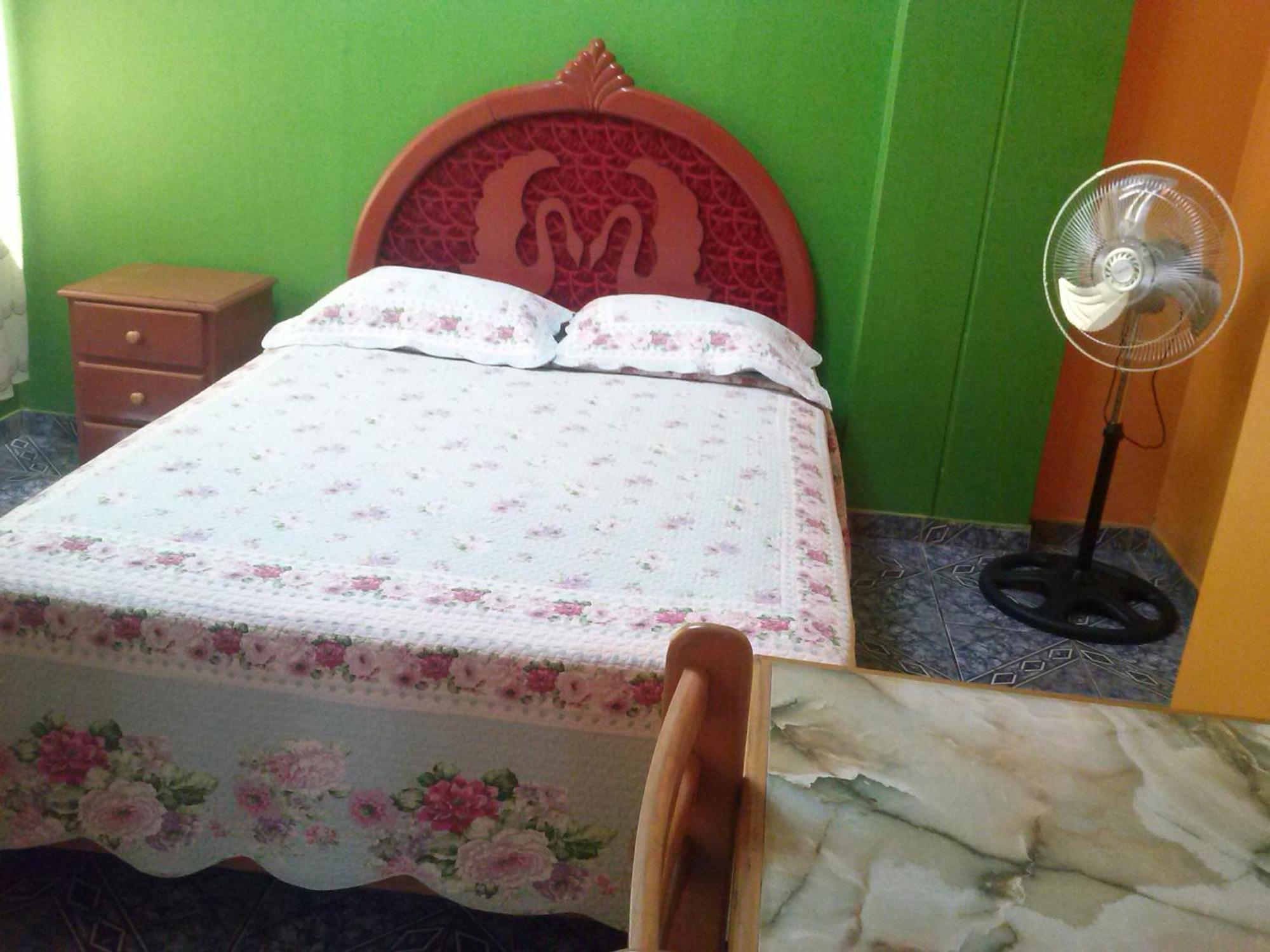 Hostal Real Alcazar Nazca Bilik gambar
