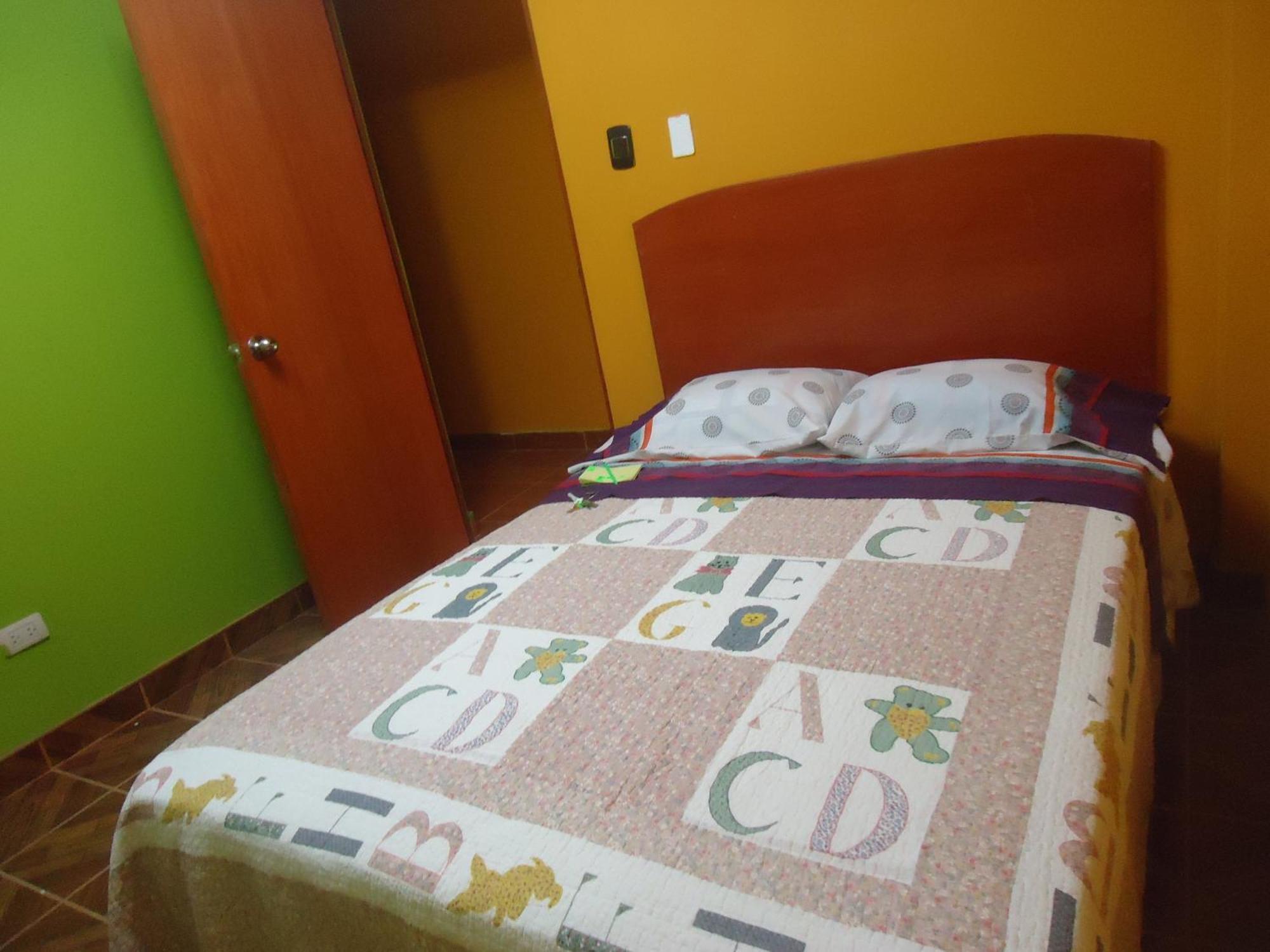 Hostal Real Alcazar Nazca Bilik gambar